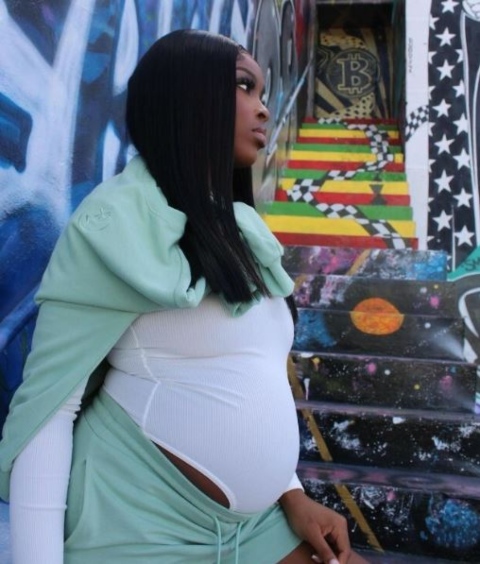 Toie Roberts pregnant